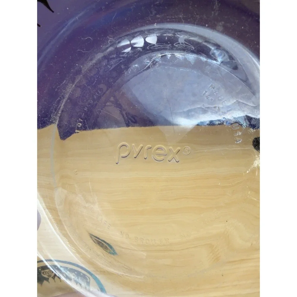 Pyrex Halloween Owl Bowls 4 Cup Moon Stars Lot of 2 One Chipped
